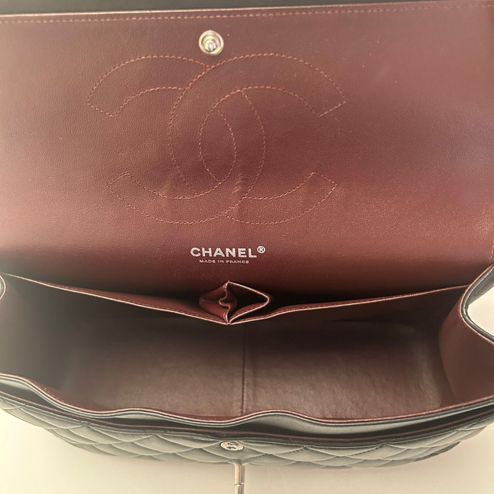 CHANEL DOUBLE FLAP JUMBO BAG