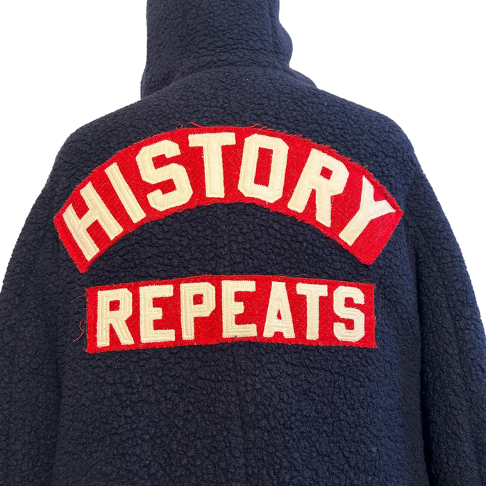 Veste History Repeats