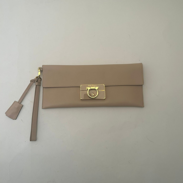 Pochette Feragamo