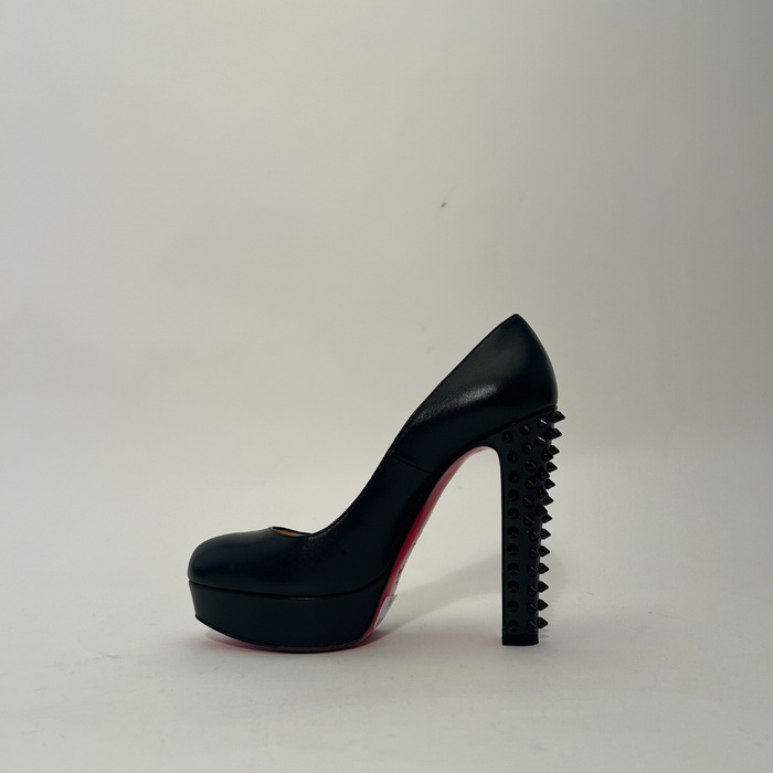 Escarpins Louboutin Taclou 39.5