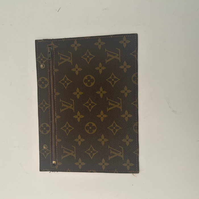 Pochette Louis Vuitton Monogramme