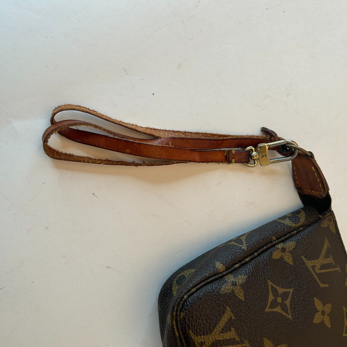 Pochette Louis Vuitton Accessoire